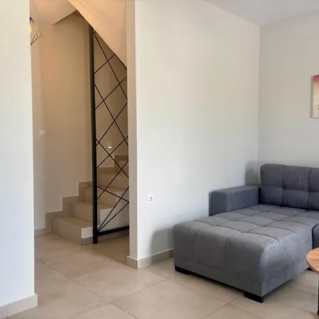 Ariadne Complex Ad3-02 Apartment *